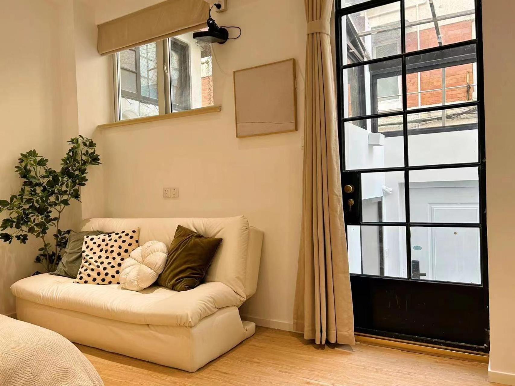 Huaying Apartment
