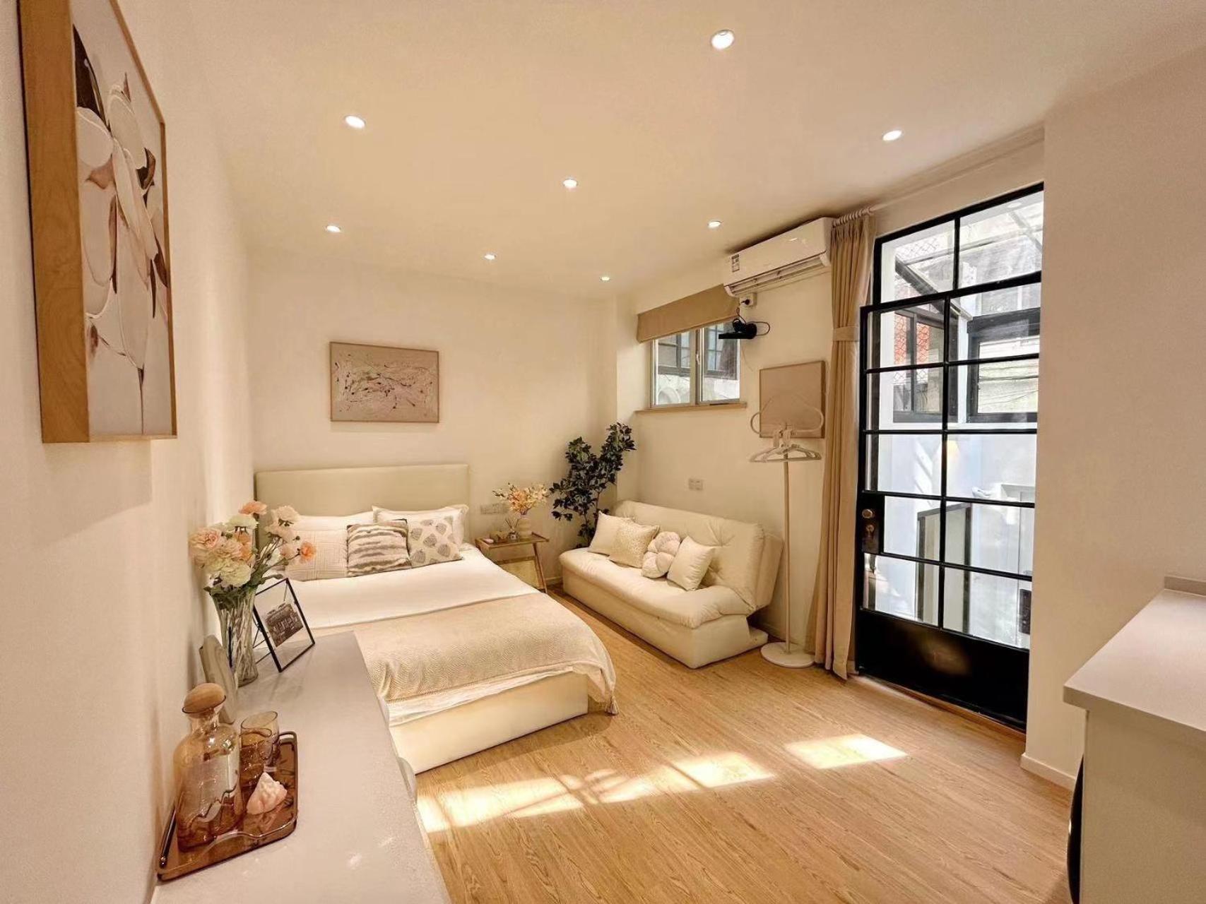 Apartment Huaying *