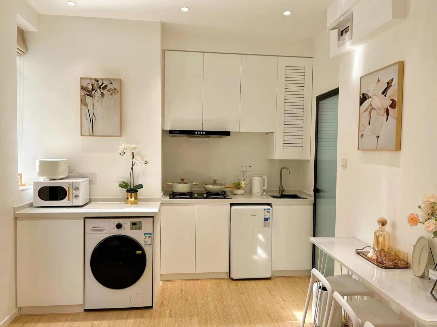 Huaying Apartment